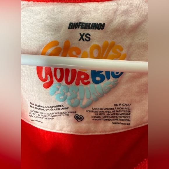 Alice+Olivia Big Feelings Slouchy Crewneck Sweatshirt & Lounge Pants Set - Picture 6 of 8